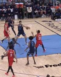 美媒：杨瀚森的助攻很漂亮 他的组织能力在夏联就已展现无疑