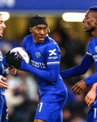 蓝军众将哄抢点球，波切蒂诺怒了：可耻，再犯就滚！